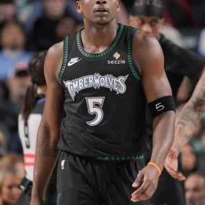 手机游戏下载-升前六！森林狼双杀三状元伤停独行侠 华子复出20分兰德尔31分